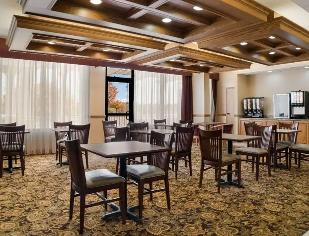 Quality Inn & Suites hotel detail image 4