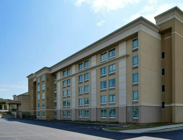 Holiday Inn Martinsburg by IHG hotel detail image 4