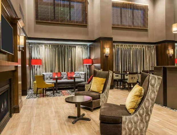 Hampton Inn & Suites Columbus Polaris hotel detail image 2