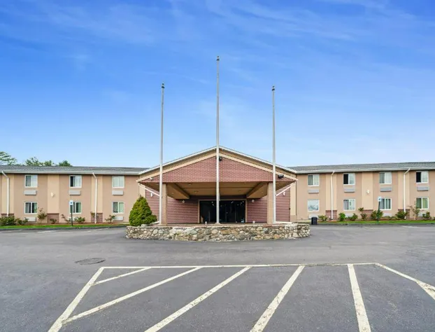Americas Best Value Inn Foxboro hotel detail image 4