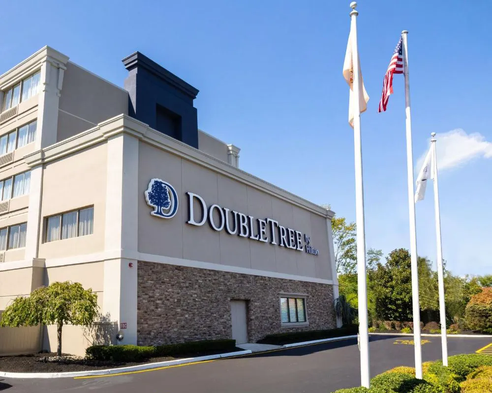 DoubleTree by Hilton Tinton Falls - Eatontown hotel hero
