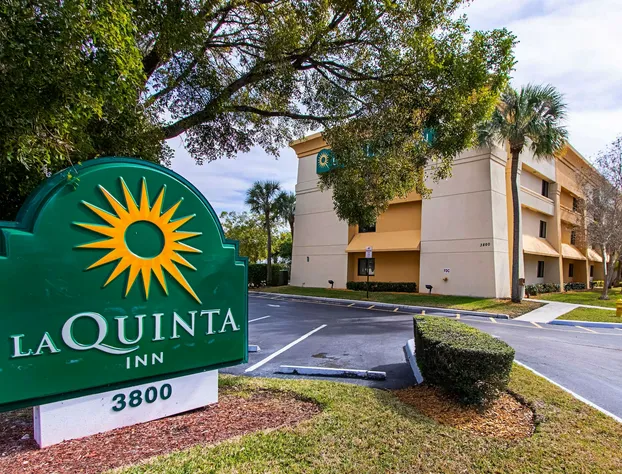 La Quinta Inn by Wyndham Ft. Lauderdale Tamarac East hotel detail image 1