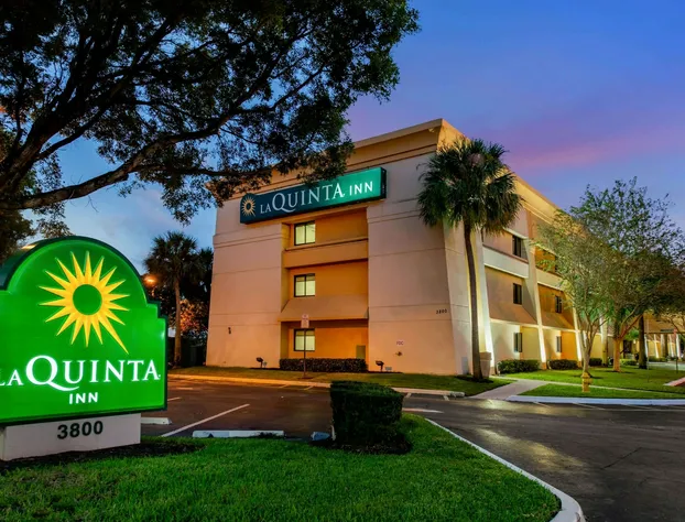 La Quinta Inn by Wyndham Ft. Lauderdale Tamarac East hotel detail image 2