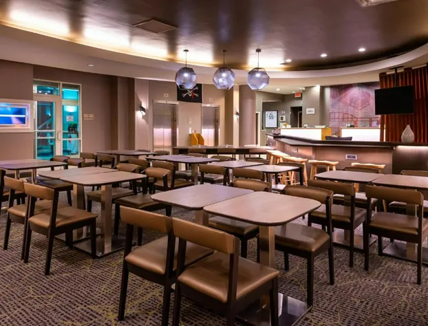 Springhill Suites by Marriott Pittsburgh North Shore hotel detail image 3