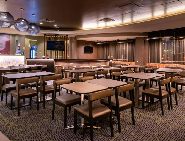 Springhill Suites by Marriott Pittsburgh North Shore hotel detail image 4