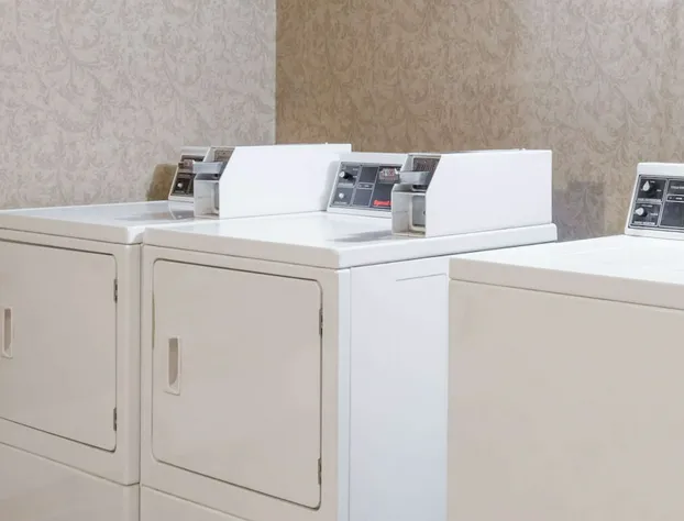 Days Inn by Wyndham Petersburg/South Fort Lee hotel detail image 1