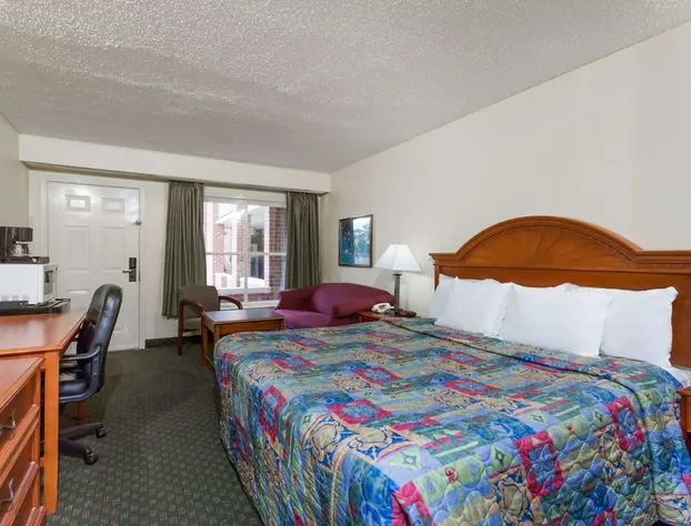 Days Inn by Wyndham Petersburg/South Fort Lee hotel detail image 2