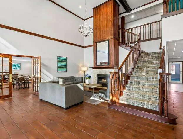 Best Western Fort Wayne Inn & Suites North hotel detail image 3