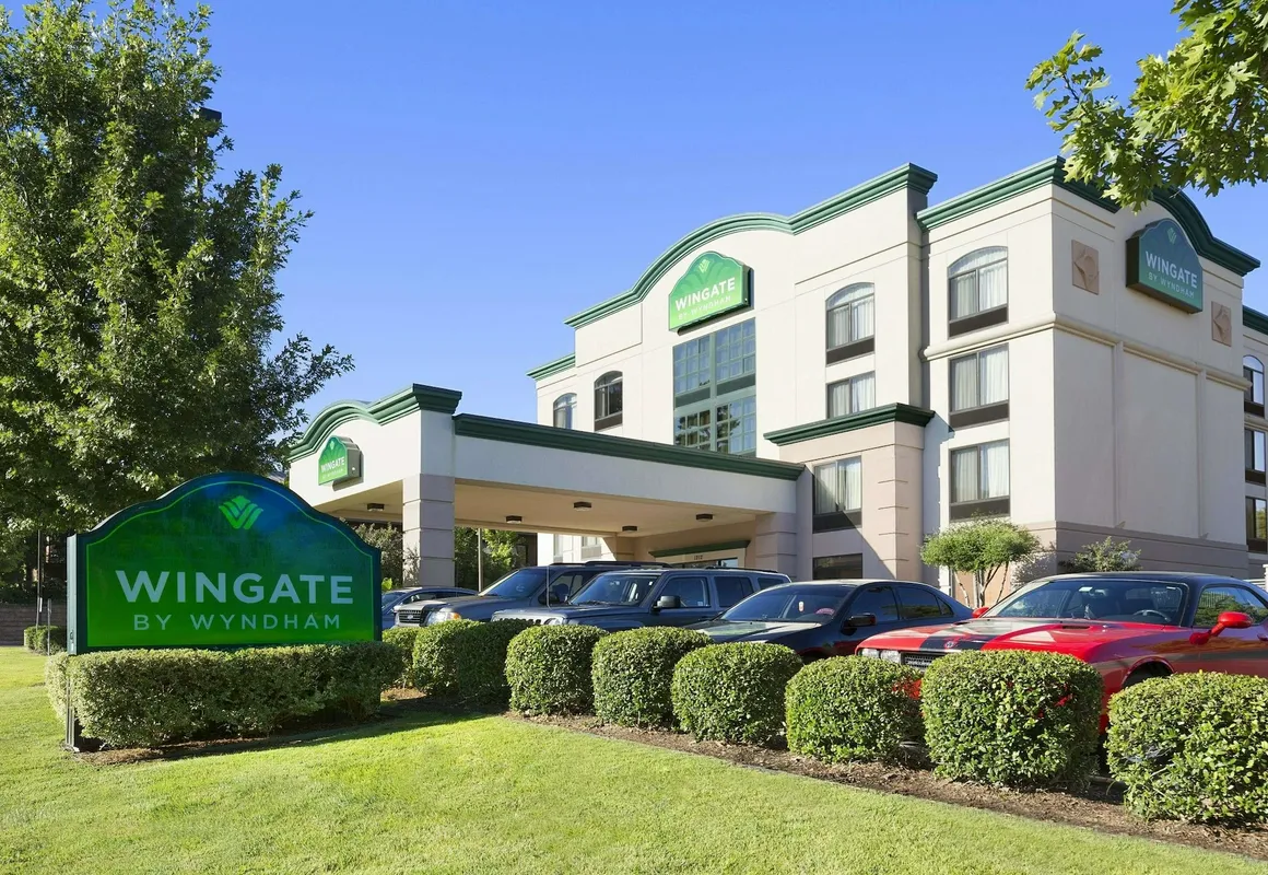 Wingate by Wyndham Little Rock hotel hero