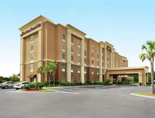 Hampton Inn & Suites Brunswick hotel detail image 1
