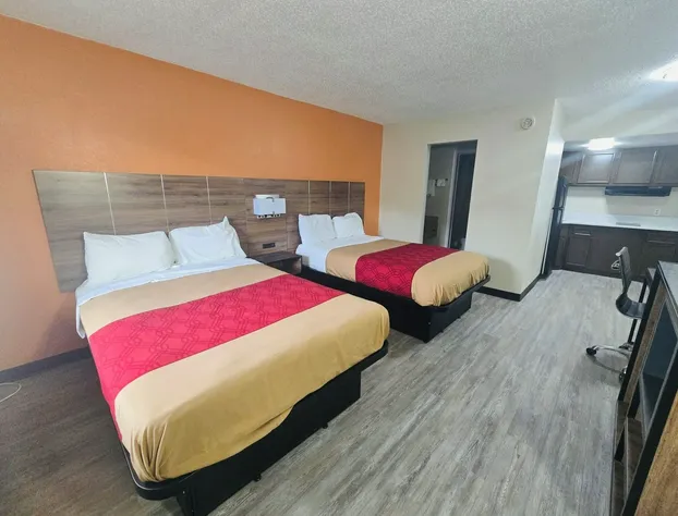 Econo Lodge Chesapeake Route 13 and I-464 hotel detail image 4