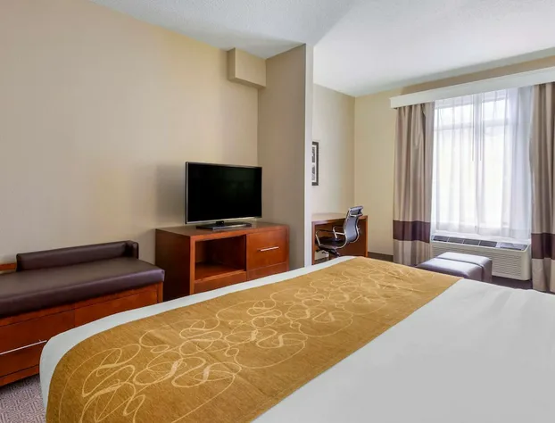 Comfort Suites Boone - University Area hotel detail image 4