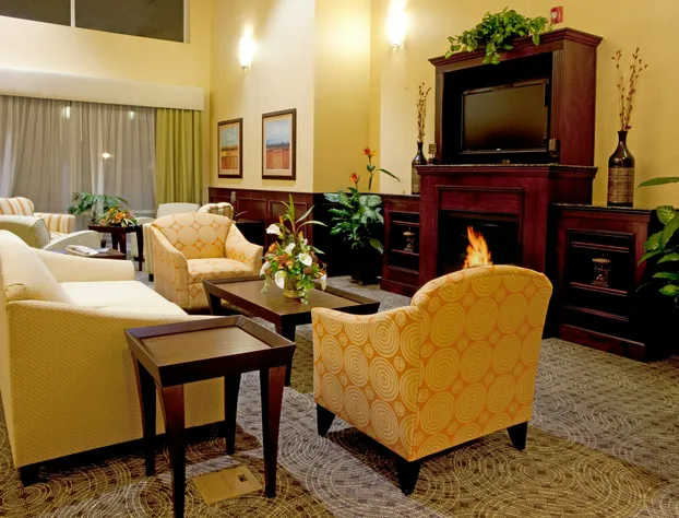 Holiday Inn Express & Suites Chaffee-Jacksonville West by IHG hotel detail image 4