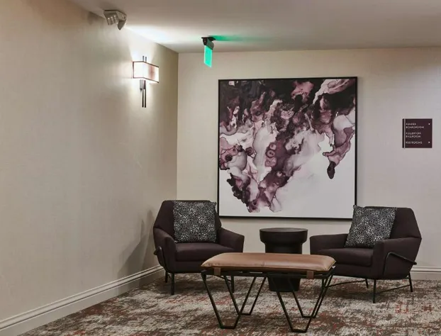 DoubleTree by Hilton Fullerton hotel detail image 2