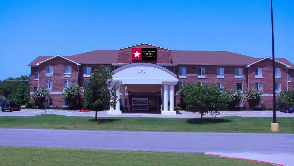 Magnuson Hotel Commerce hotel hero