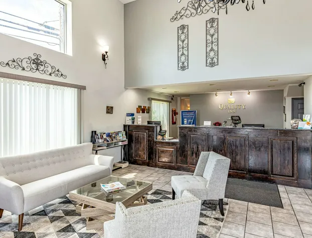 Quality Inn Branson - Hwy 76 Central hotel detail image 1