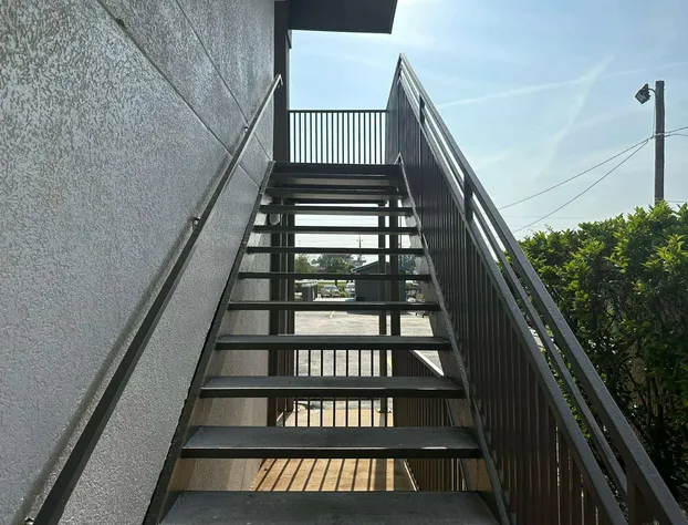 Super 8 by Wyndham Monroe hotel detail image 4