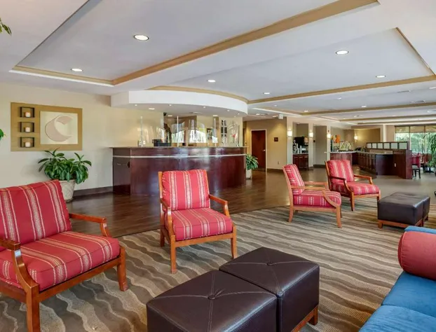 Comfort Suites Biloxi - Ocean Springs hotel detail image 3