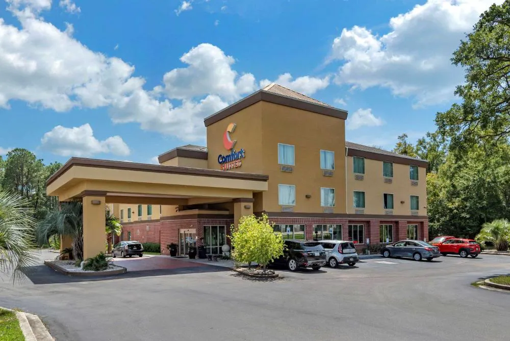 Comfort Suites Biloxi - Ocean Springs hotel hero
