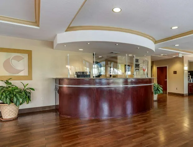 Comfort Suites Biloxi - Ocean Springs hotel detail image 2