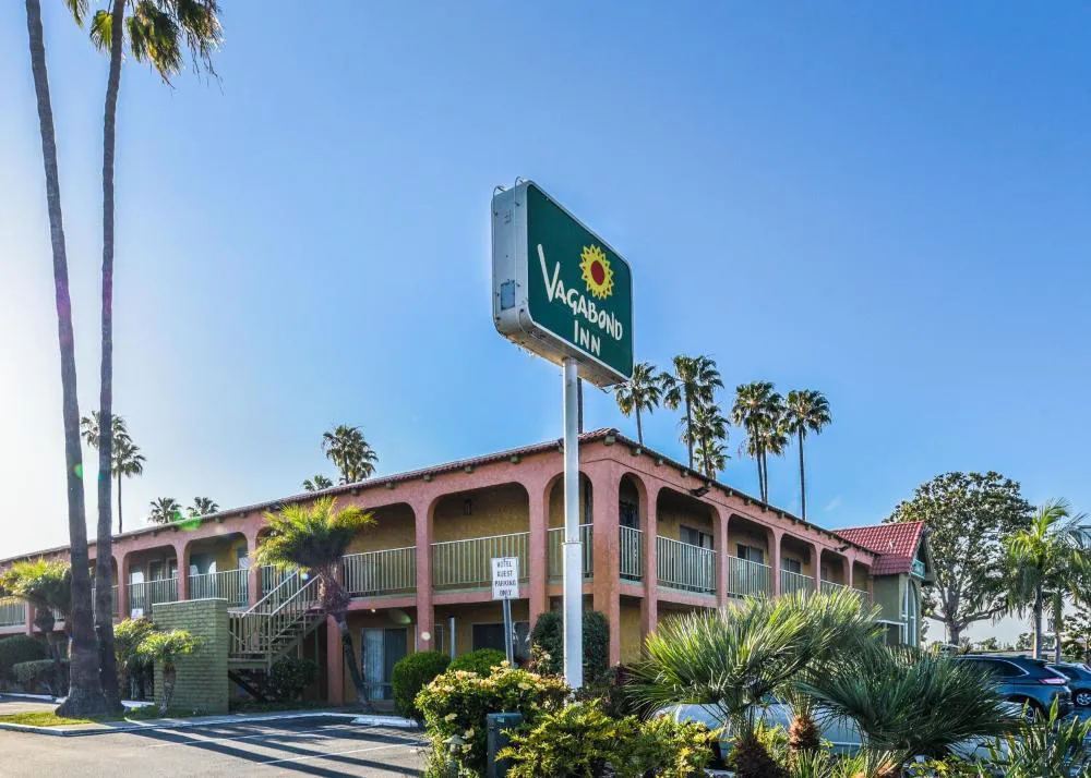 Vagabond Inn Costa Mesa hotel hero