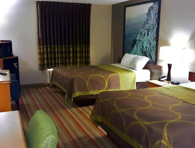 Super 8 by Wyndham Fort Chiswell/Wytheville Area hotel detail image 3