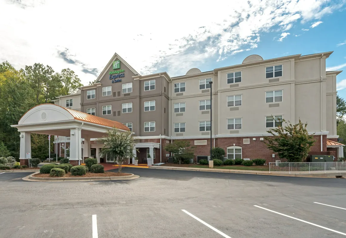 Holiday Inn Express & Suites Lagrange I-85 by IHG hotel hero