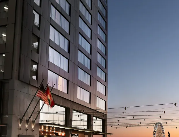 Four Seasons Hotel Seattle hotel detail image 2