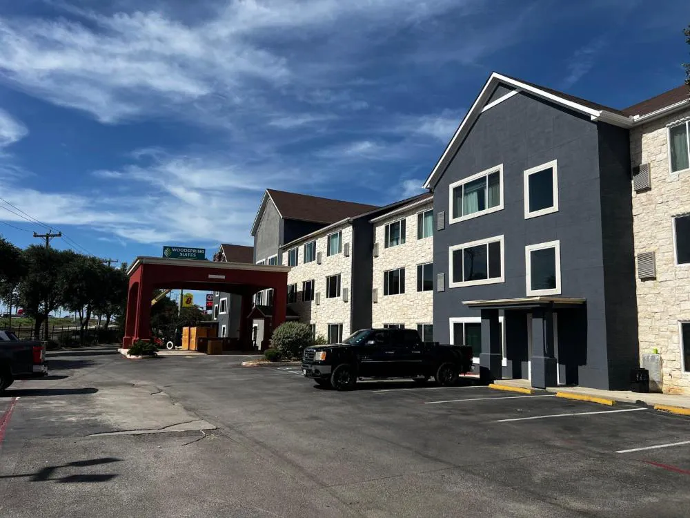 Pulse Pnt Stes At Fort Sam Hou hotel hero