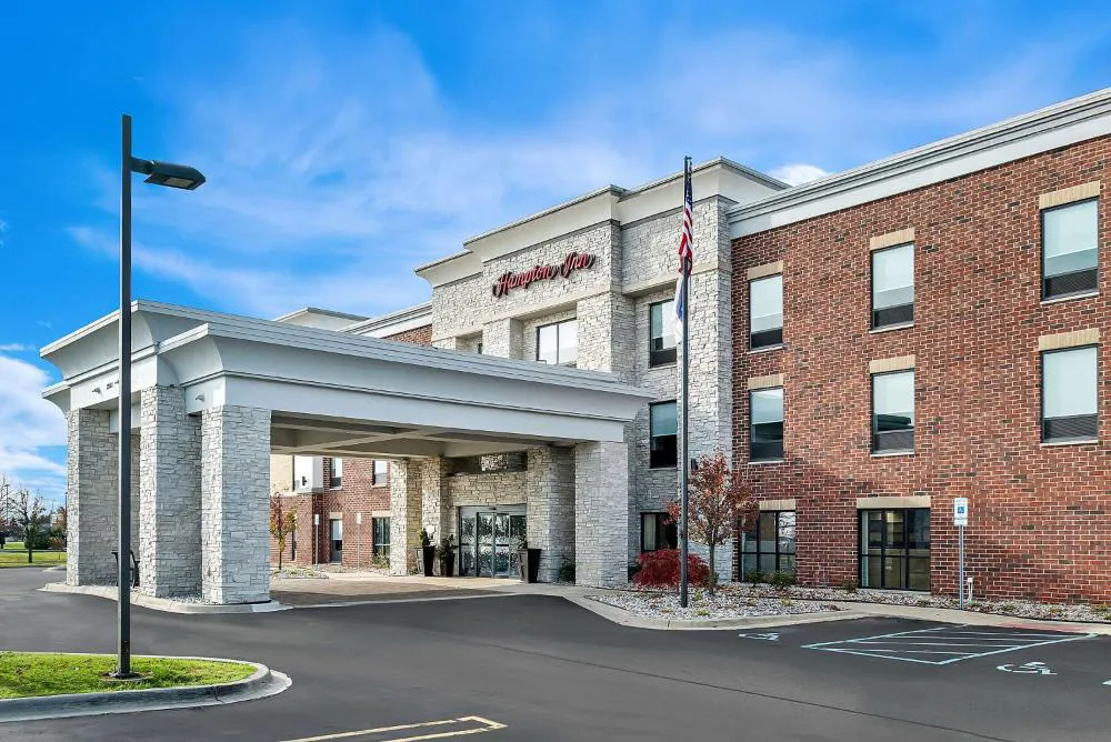 Hampton Inn Detroit/Auburn Hills-North hotel hero