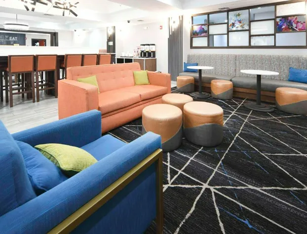 Hampton Inn Bryant hotel detail image 3