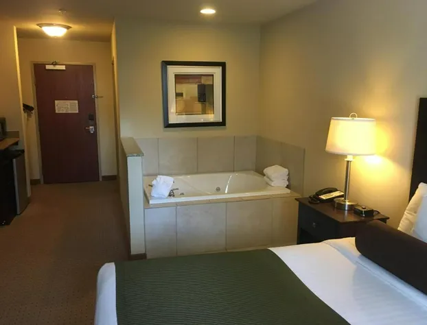 Cobblestone Inn & Suites - Durand hotel detail image 4