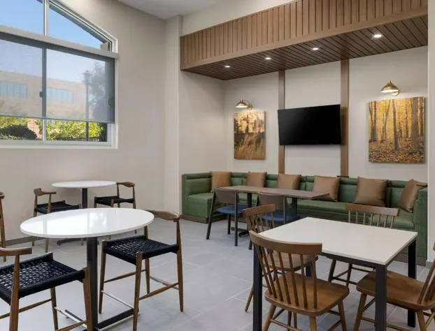 Fairfield Inn by Marriott Sacramento Cal Expo hotel detail image 2