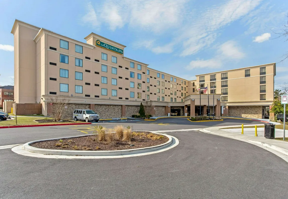 La Quinta Inn & Suites by Wyndham Salisbury hotel hero