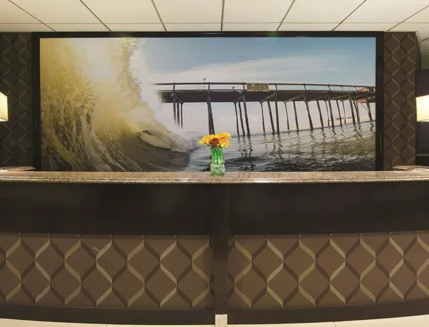 La Quinta Inn & Suites by Wyndham Salisbury hotel detail image 4