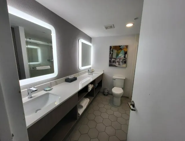 DoubleTree by Hilton Salisbury hotel detail image 3