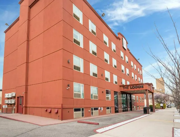 The Lodge Red Hook hotel detail image 4