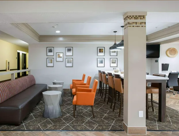 Landmark Hotel Dallas - Addison hotel detail image 1