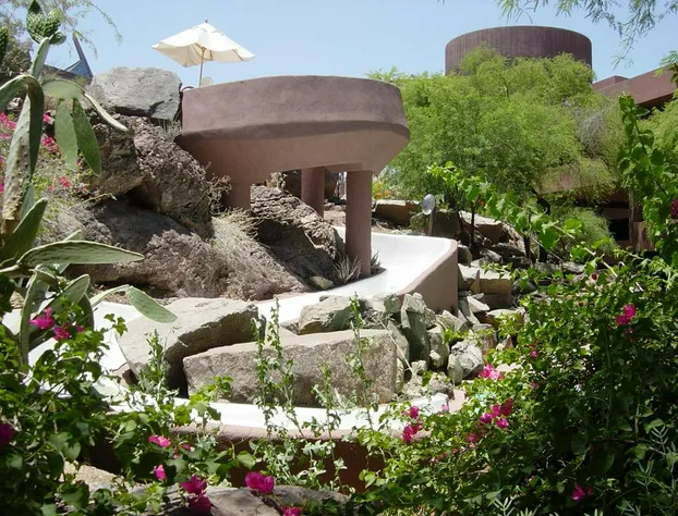 Marriott Phoenix Resort Tempe at The Buttes hotel detail image 1