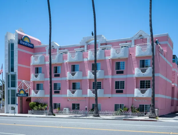 Days Inn by Wyndham Santa Monica hotel detail image 1