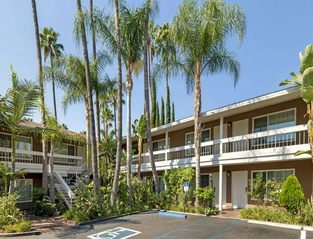 Best Western Plus Carriage Inn hotel detail image 2