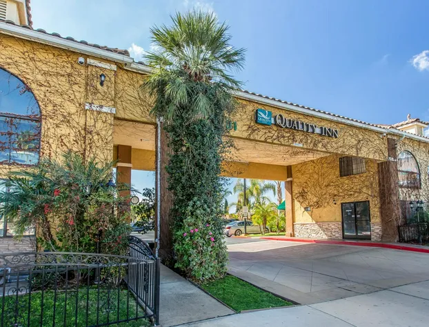 Quality Inn Hemet - San Jacinto hotel detail image 1