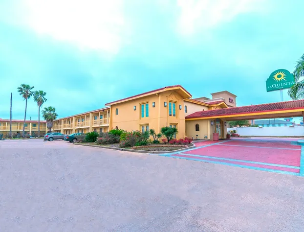 La Quinta Inn by Wyndham Clute Lake Jackson hotel detail image 1