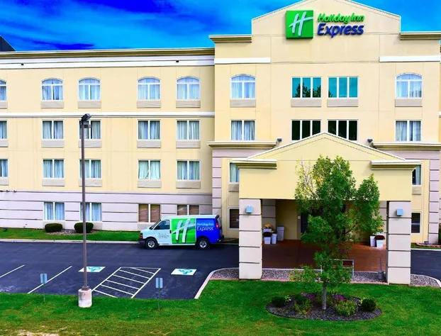 Holiday Inn Express Syracuse Fairgrounds by IHG hotel detail image 4
