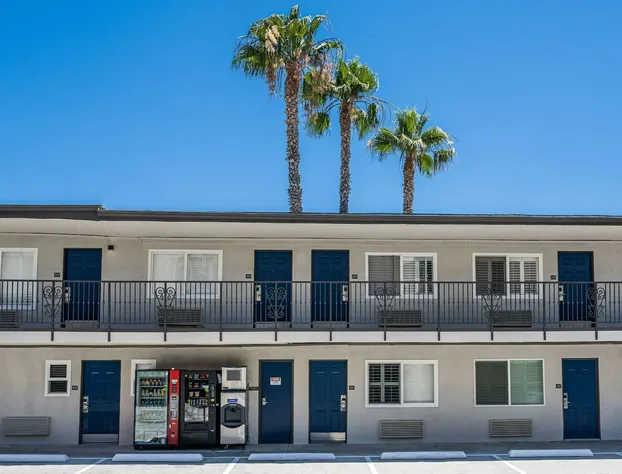 Motel 6 Anaheim, CA - Convention Center hotel detail image 2