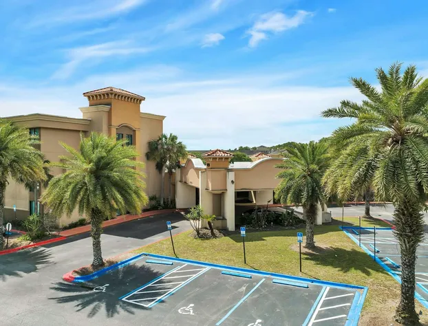 Ramada by Wyndham Jacksonville I-95 by Butler Blvd hotel detail image 1