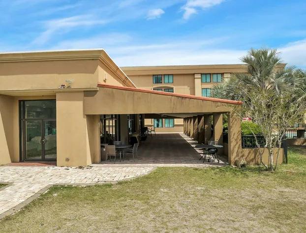 Ramada by Wyndham Jacksonville I-95 by Butler Blvd hotel detail image 2