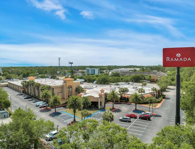 Ramada by Wyndham Jacksonville I-95 by Butler Blvd hotel detail image 3