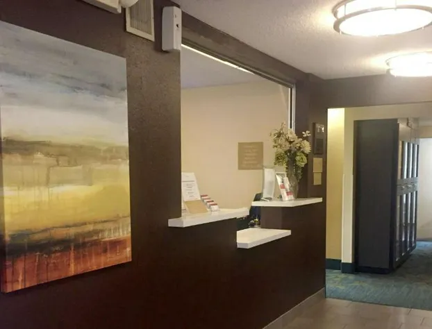 Sonesta Simply Suites Dallas Galleria hotel detail image 1