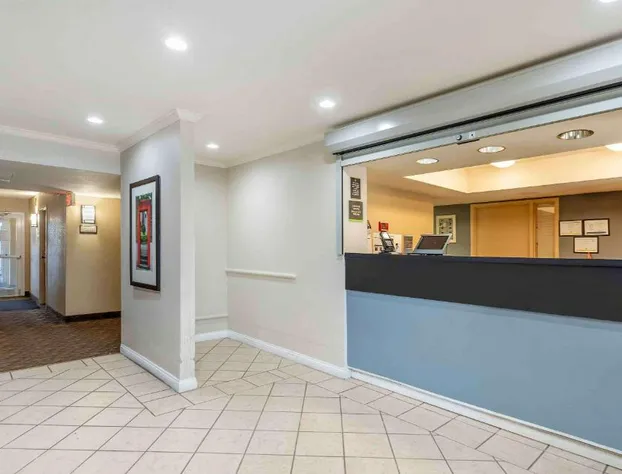 Extended Stay America Select Suites Chicago Westmont Oak Brook hotel detail image 3